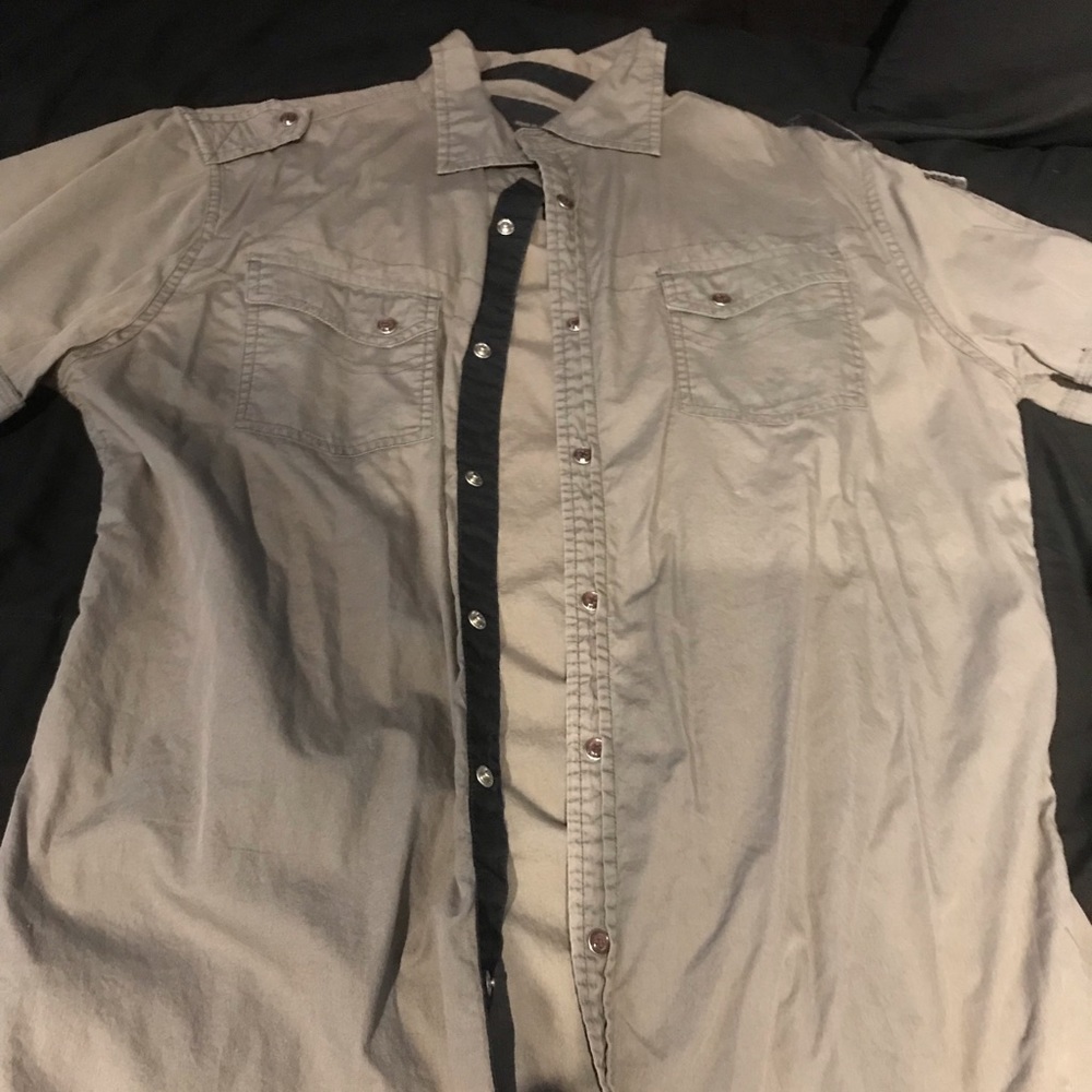 Casual good condition short sleeve size medium.